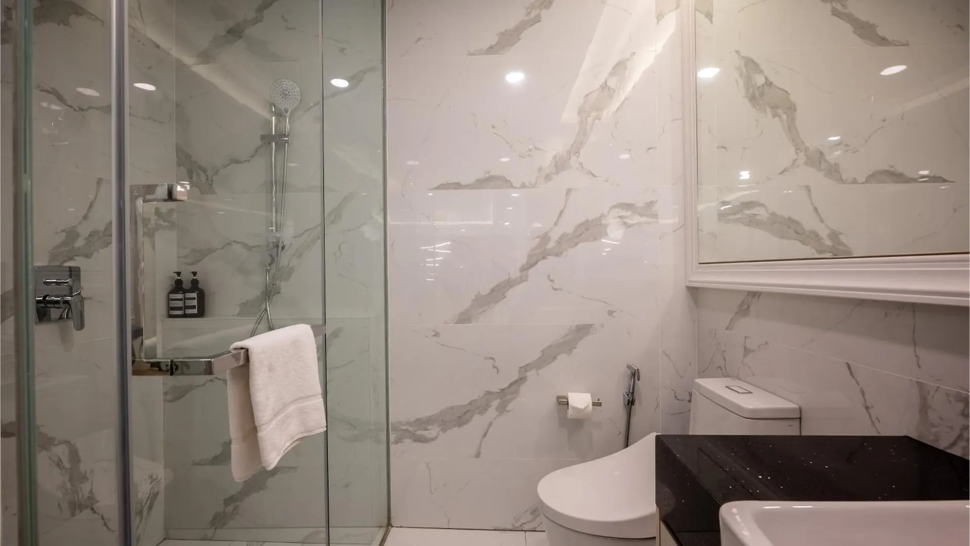 Societe Hartamas By Lyfehaus Lejlighedshotel Kuala Lumpur 0*,